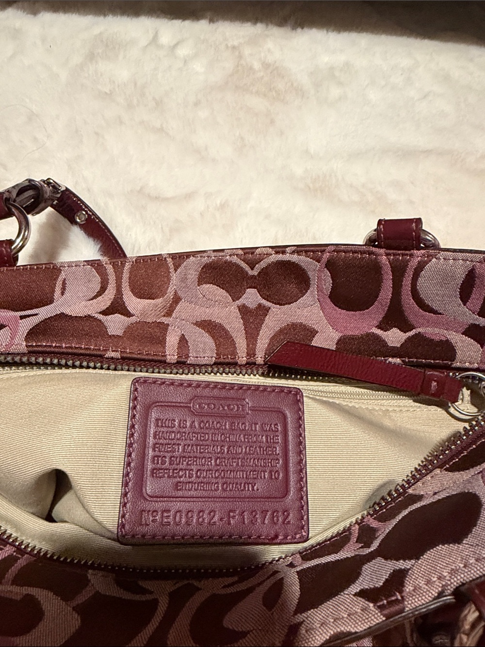 Handbag - Picture 10 of 10